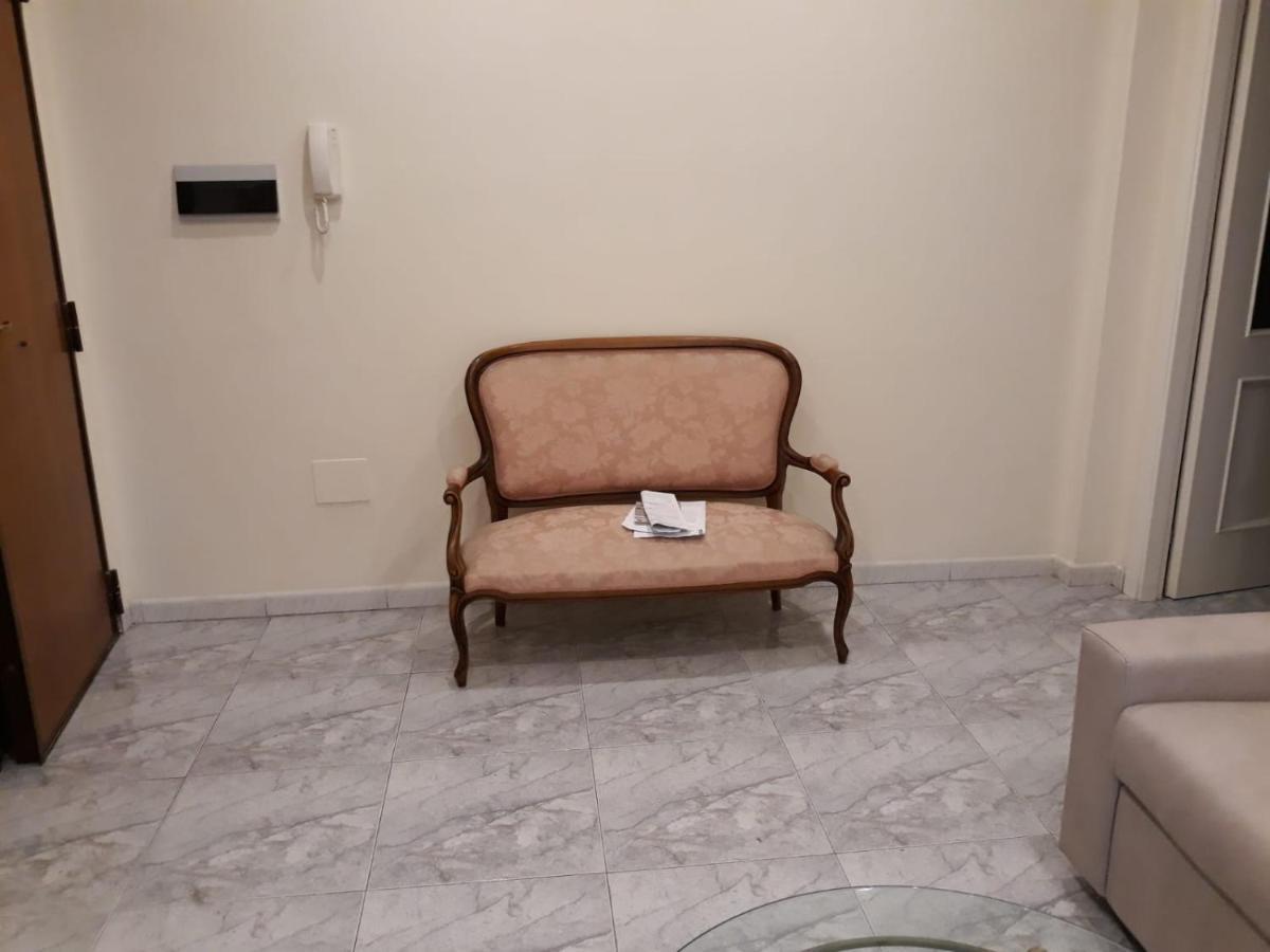 New With Garden Apartment Naples