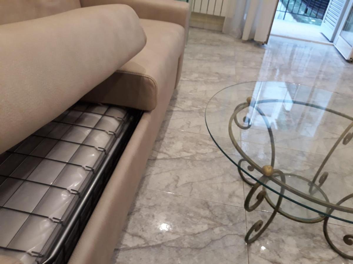 New With Garden Apartment *